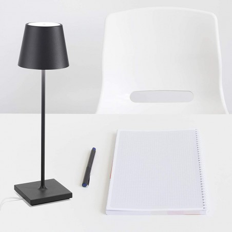 Lampada tavolo a led ricaricabile USB con accensione a contatto e luce calda